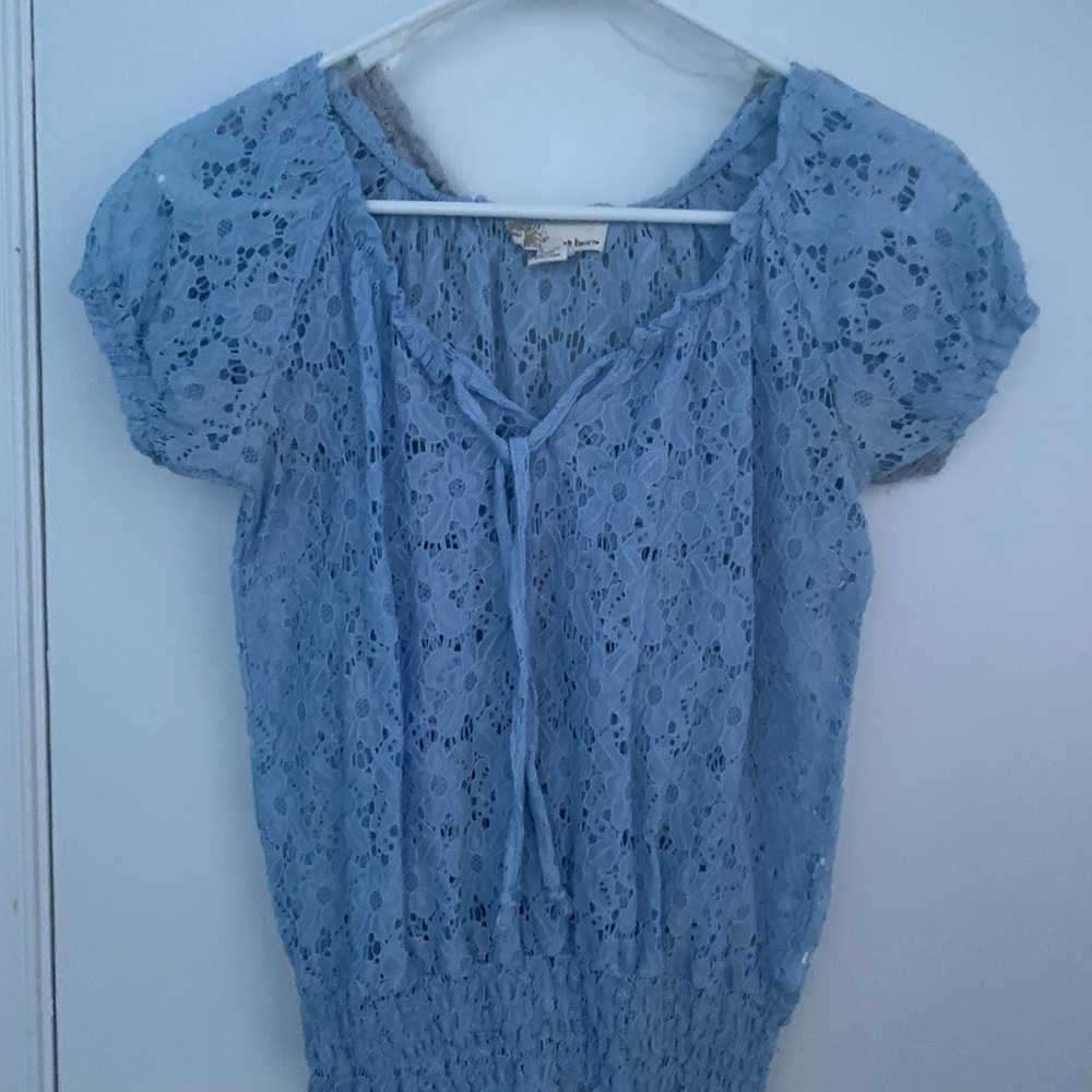 blue shirt